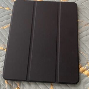 Black ipad Case